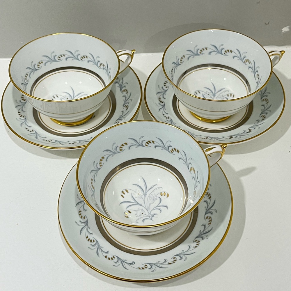 Three Paragon “Golden Bell” Teacups and Saucers England Bone China